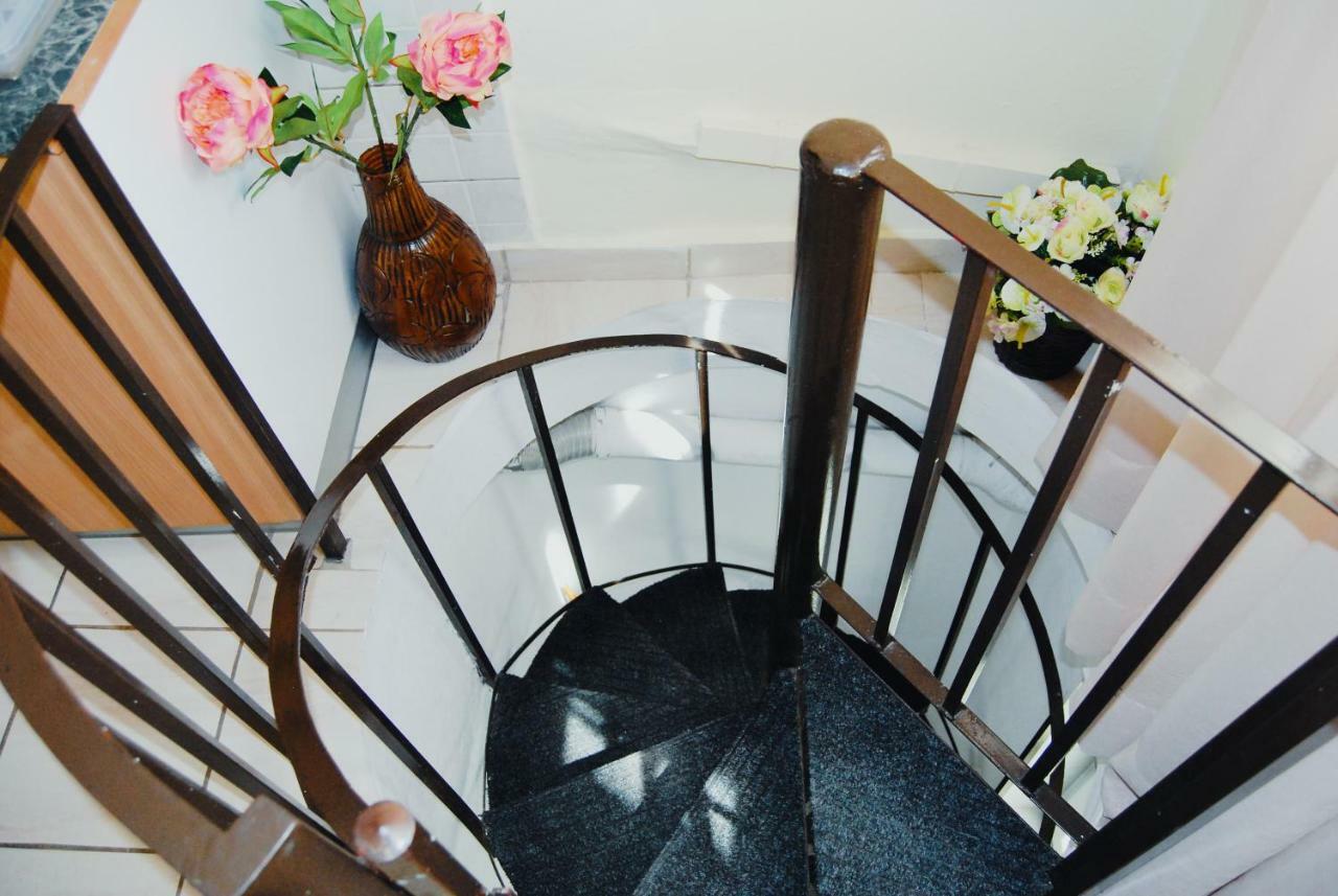 Cosy Down Town Appartement Kavala